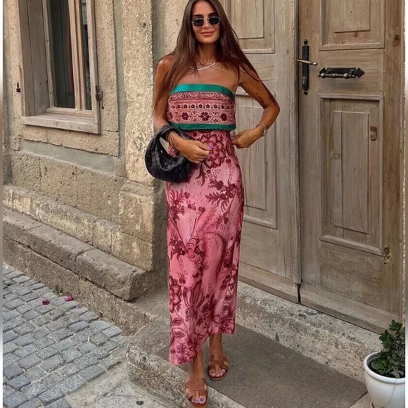 Zara Dresses & Skirts - ❌️SOLD❌️PRINTED STRAPLESS DRESS MULTICOLORED SIZE M